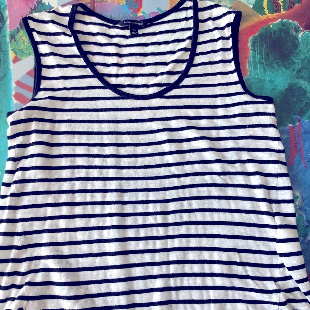 Banana Republic Super Soft Linen Tank! Black/white